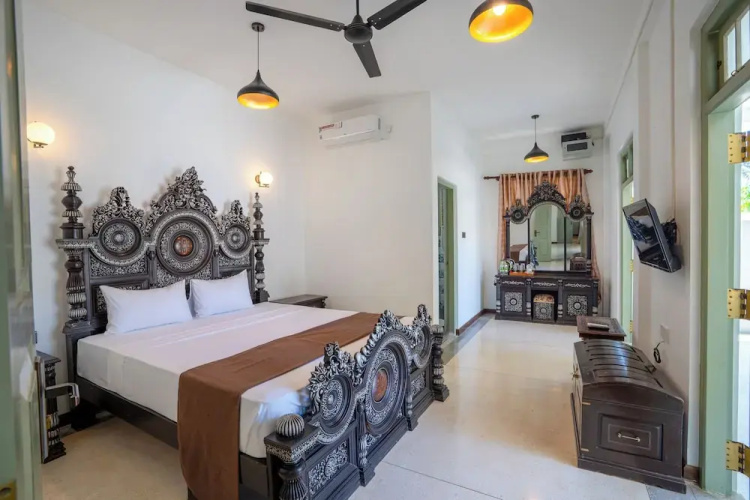 Amara Chairmans Bungalow