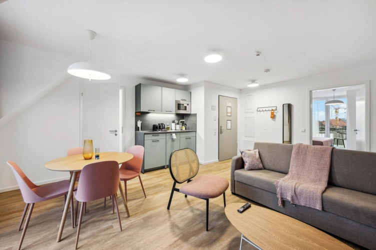 1 Bedroom Comfort Suite with balcony