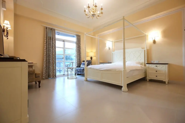 Superior Double room with balcony