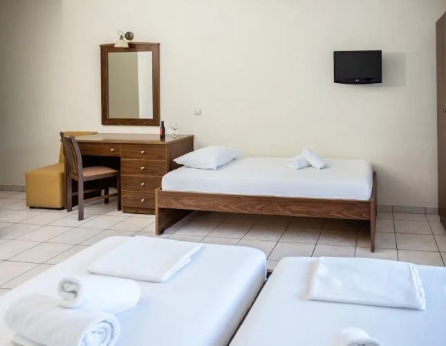 Standard Triple room with balcony
