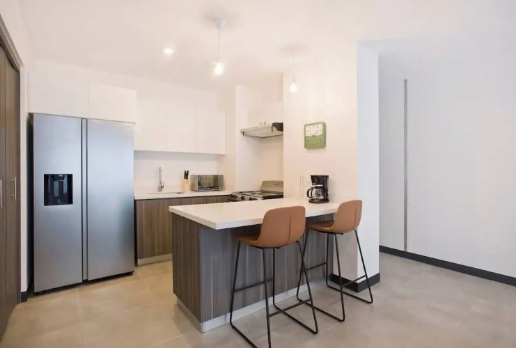 3 Bedrooms Apartment