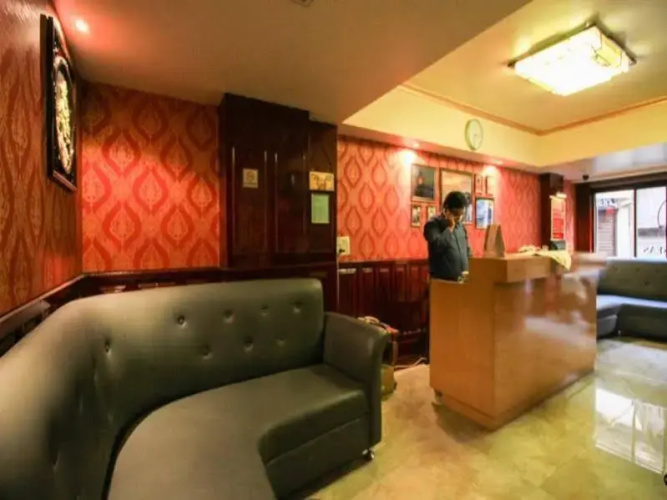 Seven Seas Hotel