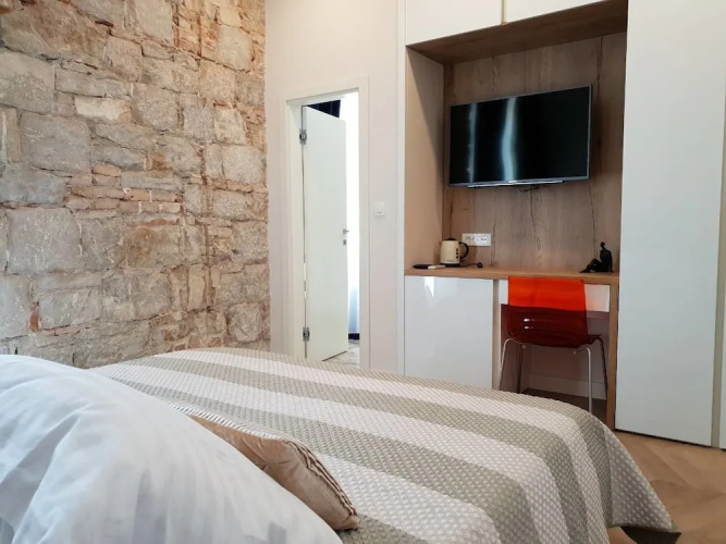 Split Best4Stay Luxury Rooms
