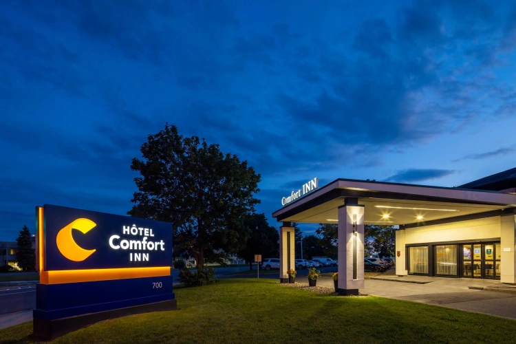Comfort Inn Pointe Claire Montreal Airport