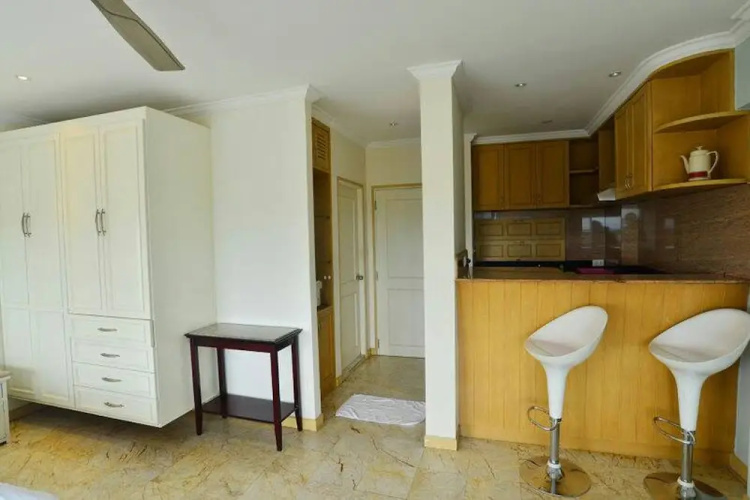 Galare Thong Tower Apartment & Condominium
