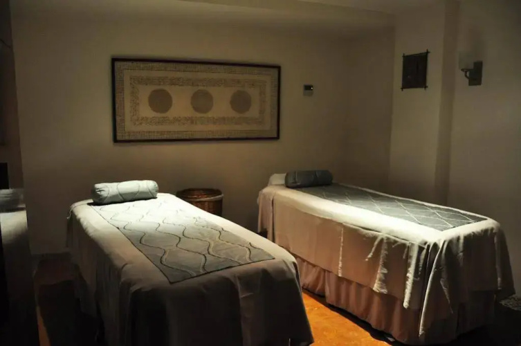 Costa Baja Resort & Spa