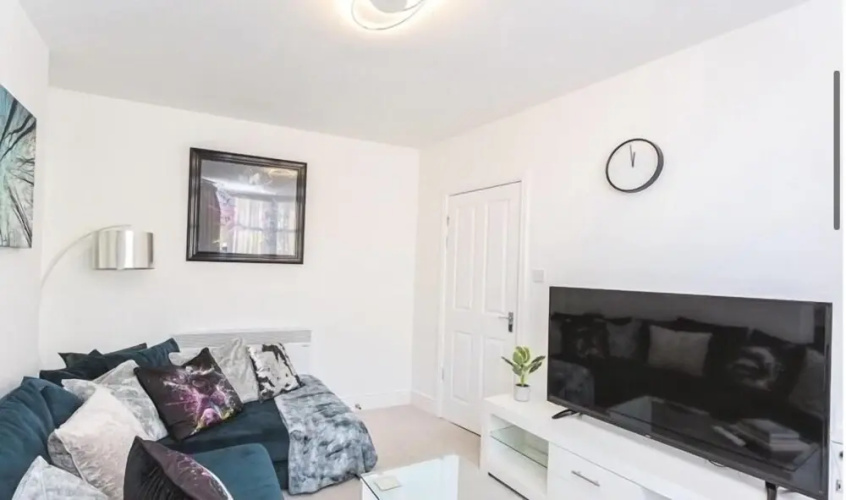 Blackpool Abode - Aurora