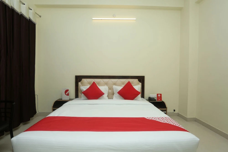 Sr Blessings By OYO Rooms