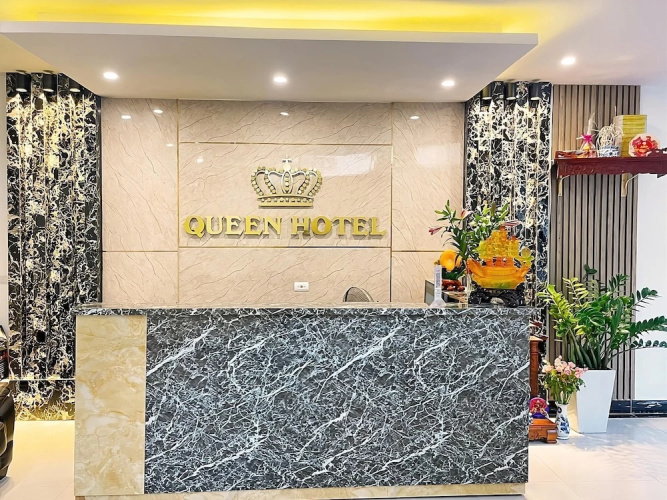 Queen Hotel - Mo Lao