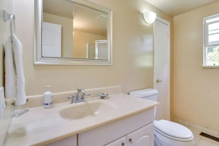 12 Mi to Portland: Aloha Home w/ Private Backyard