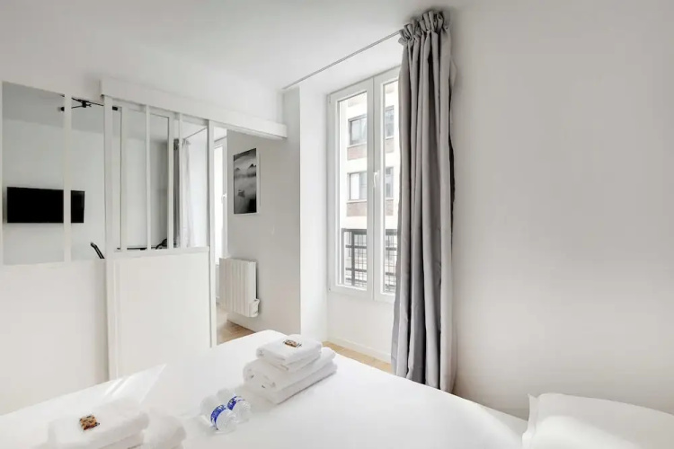 Modern Apartment in Hotel Residence