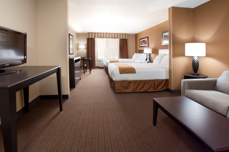 Quadruple Suite