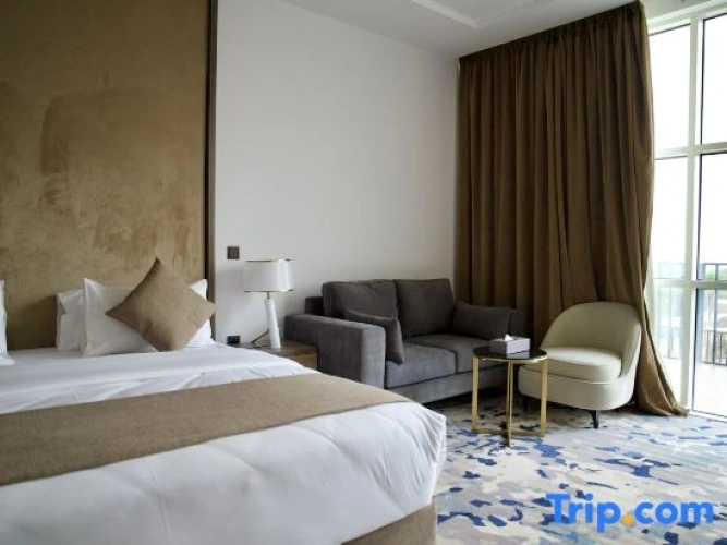 2 Bedrooms Villa