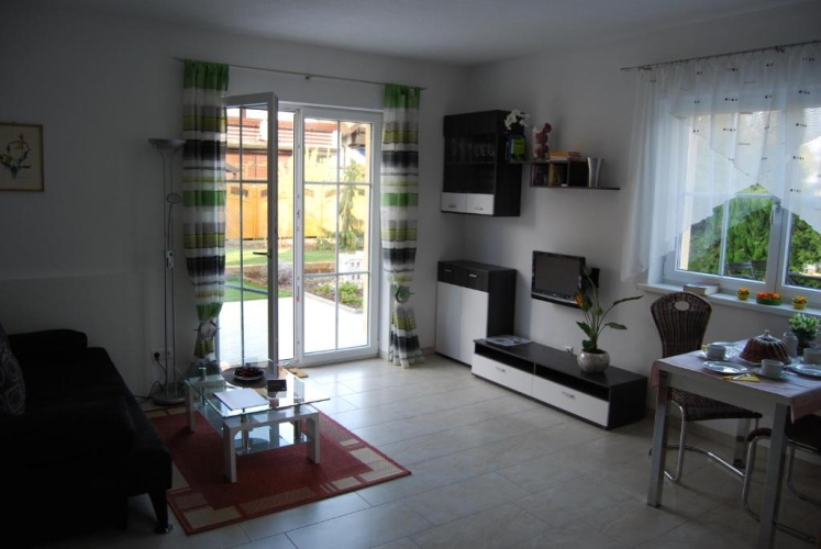1 Bedroom Double Apartment