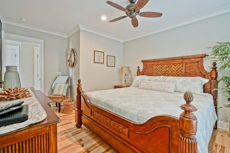 Cinnamon Sands 6 Bedroom Home by RedAwning