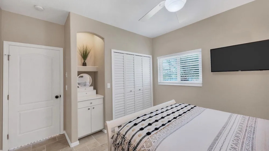 1417 Blue jay Court