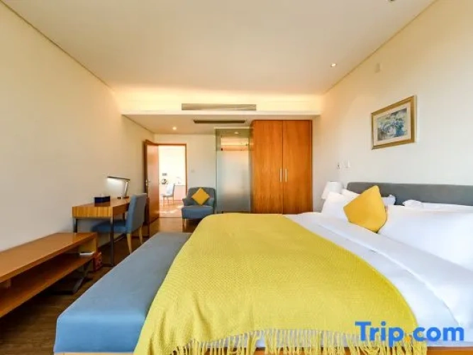 1 Bedroom Luxury Suite with lake view