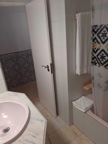 Lagoa 5 bed house- Red Ba Accomm UK