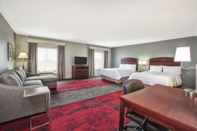 Hampton Inn & Suites Madison-West