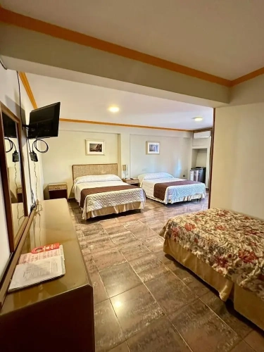 Standard Triple room
