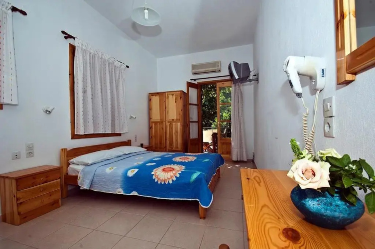 Athina Apartments