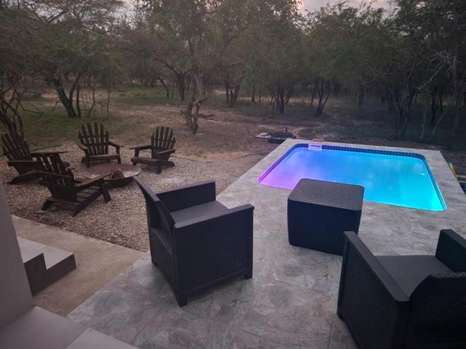2 Bedrooms Villa