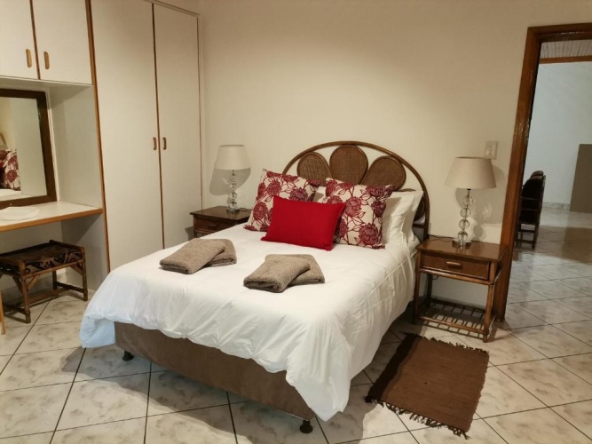 2 Bedrooms Apartment with balcony and with view