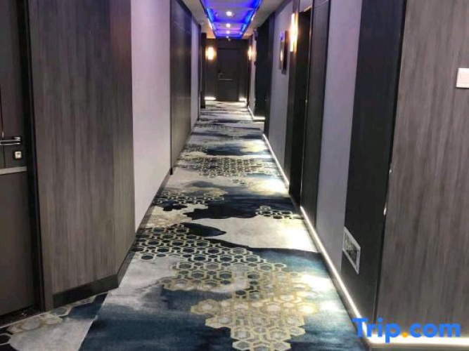 Fengcheng Hotel