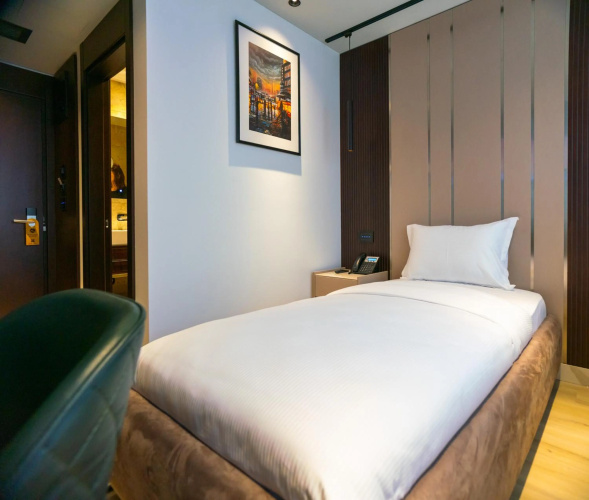 Emery Hotel