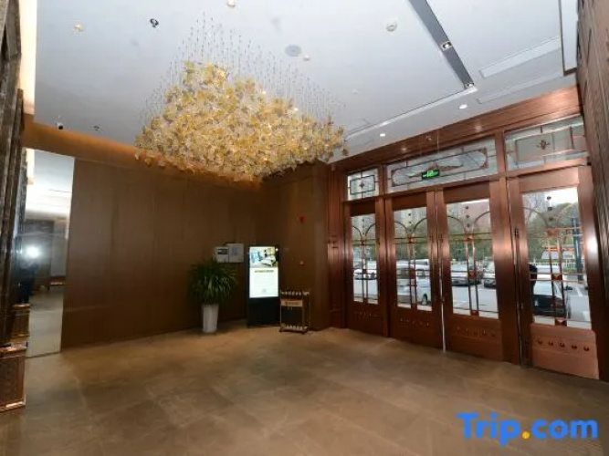 Ruiting Zhixuan Hotel