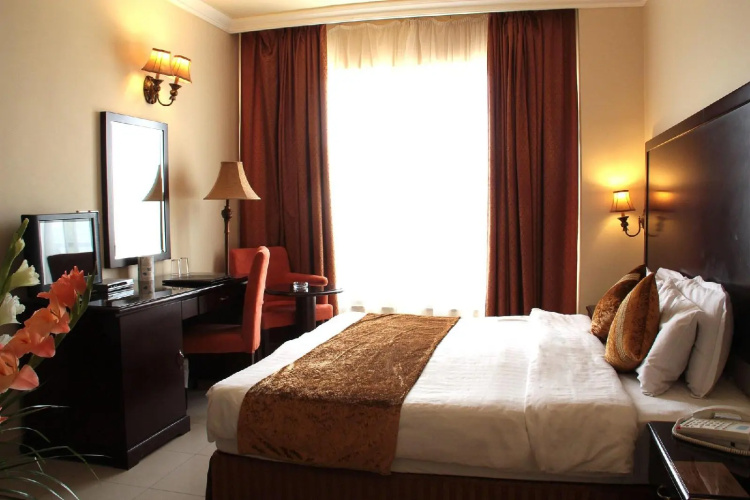 Captain's Hotel