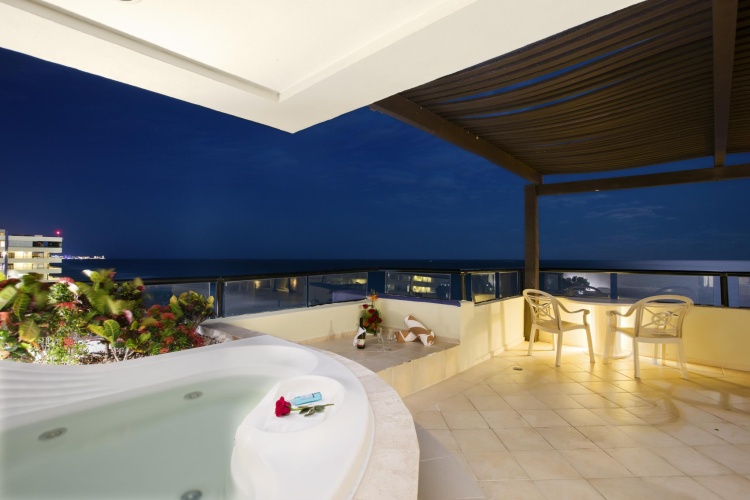 Crown Paradise Club All Inclusive Resort Cancun photo 37
