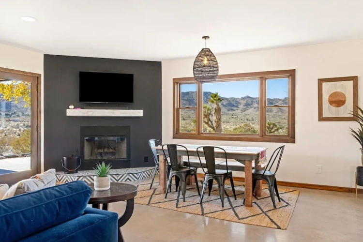 2 Bedrooms Cottage