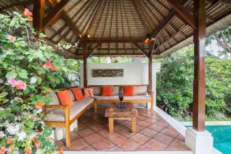 Villa Santhi