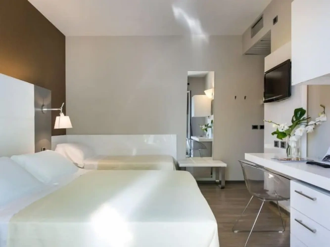 Standard Triple room with balcony