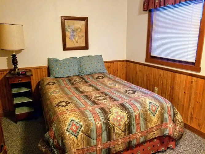 Duxbury 2 Bedroom Condo