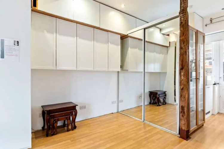Modern Studio With Terrace in Marylebone