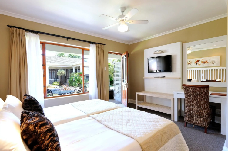 Beachwalk Bed and Breakfast