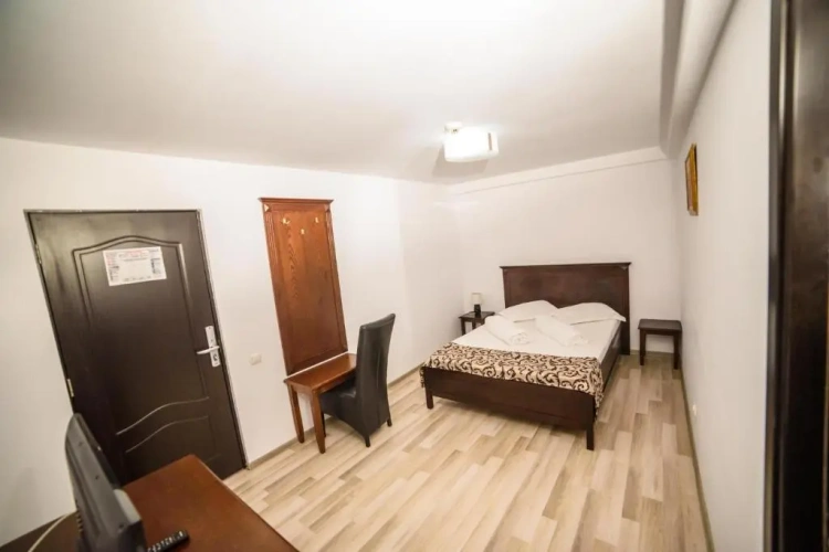 1 Bedroom Suite