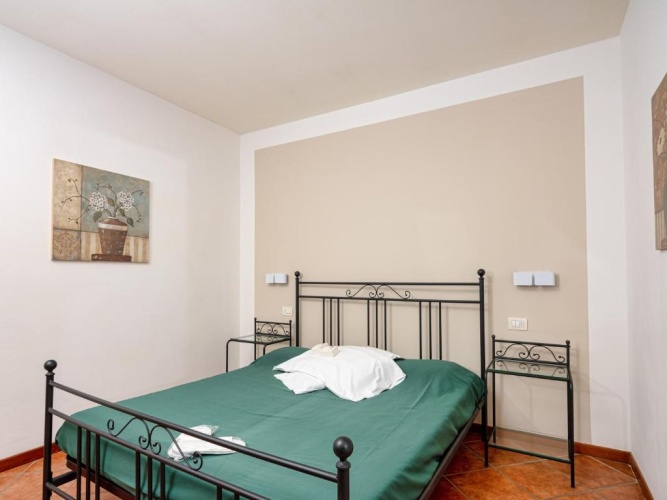 1 Bedroom Economy Apartment