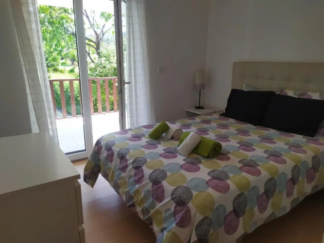 4 Bedrooms Cottage