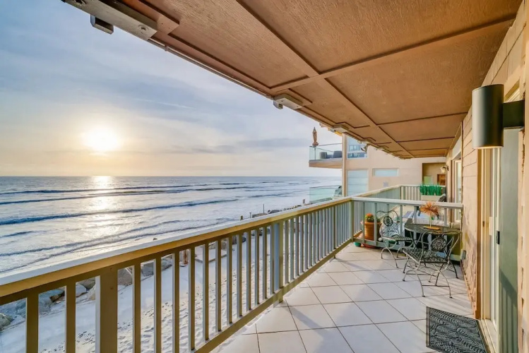 Luxury Oceanfront Condo With Private Beach Access