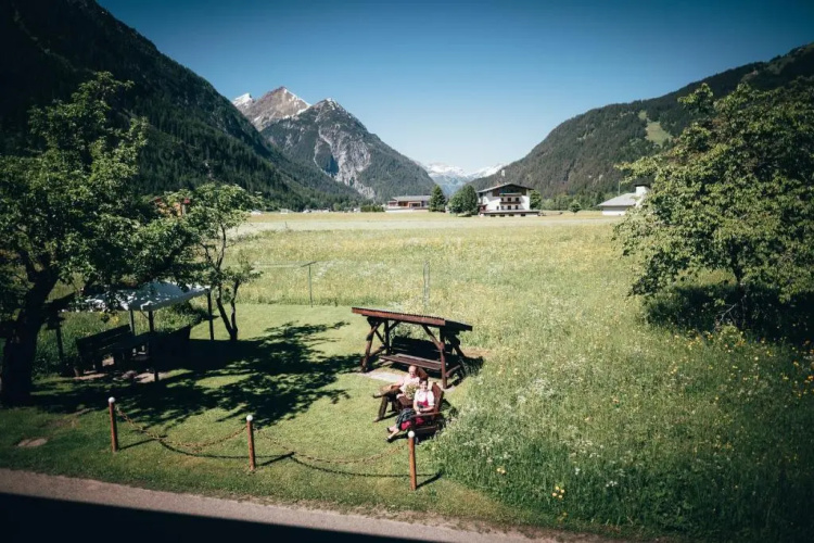 Sennhof Apartments