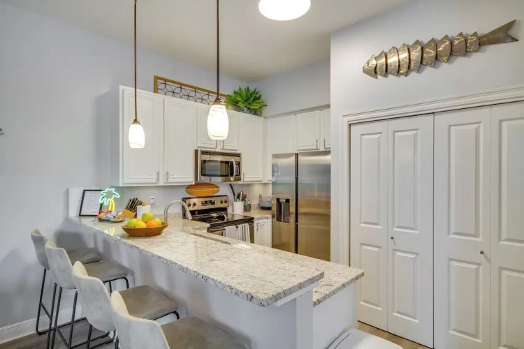 2 Bedrooms Apartment