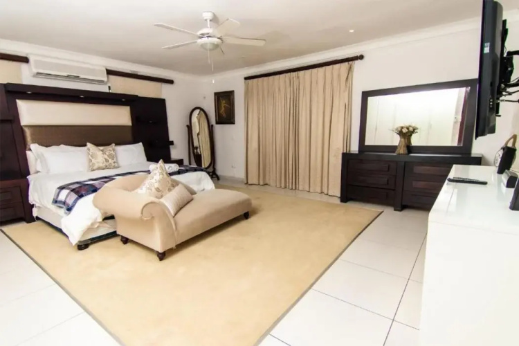 Royal Guesthouse