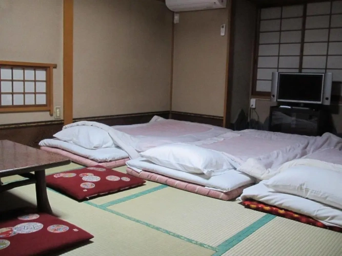 Standard Triple room