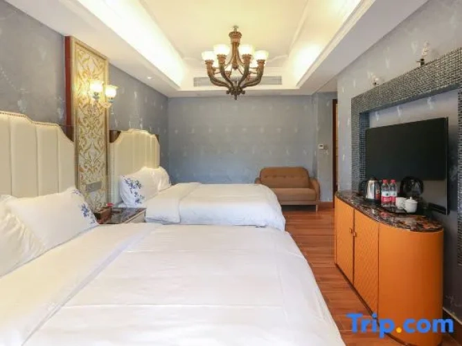 1 Bedroom Attic Villa