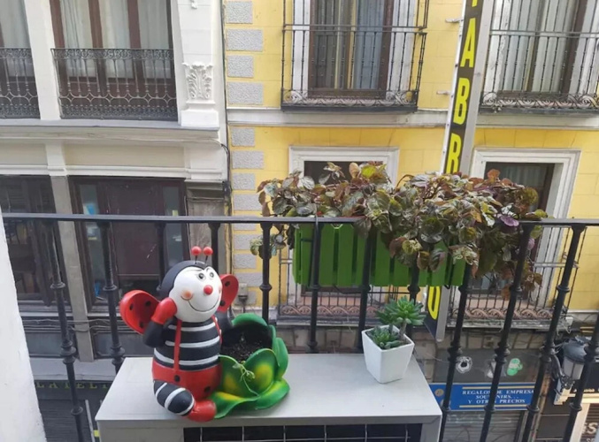 Studio in Madrid, With Wonderful City View, Balcony and Wifi