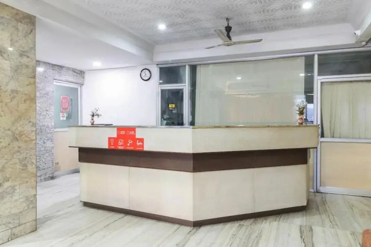 Collection O G Silver Hotels Mount Road