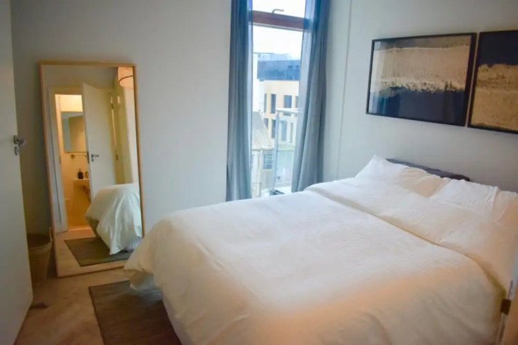 Modern 2 Bedroom Dublin 1